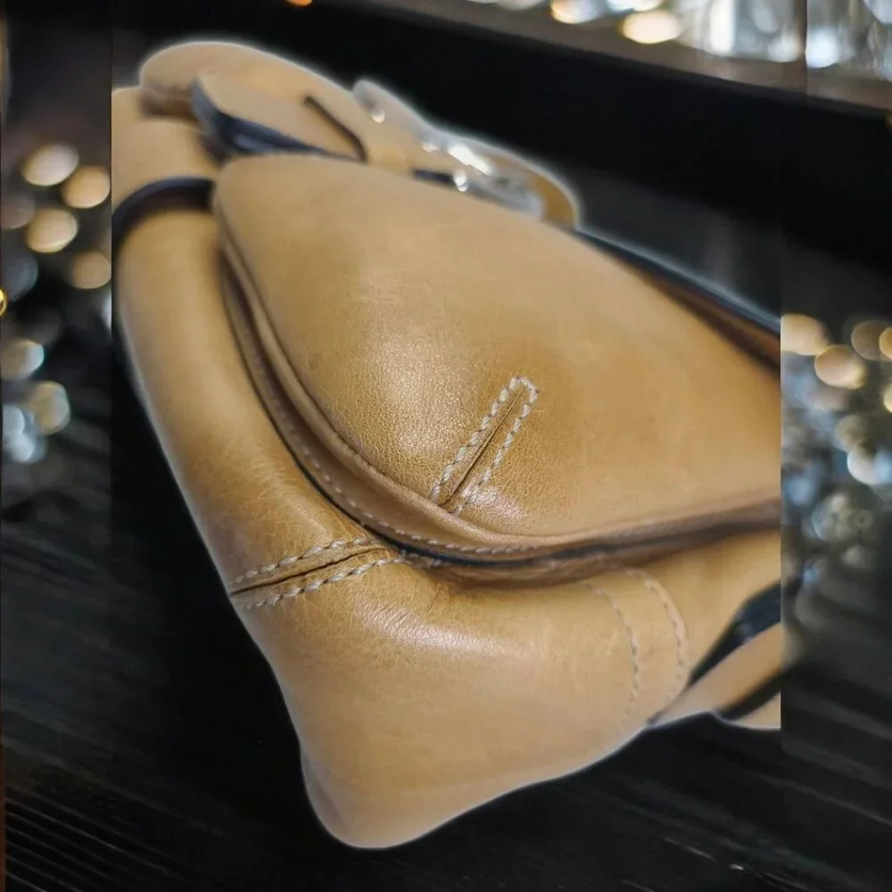 Vintage COACH Soho leather Pocket Flap in camel - Picture 4 of 15